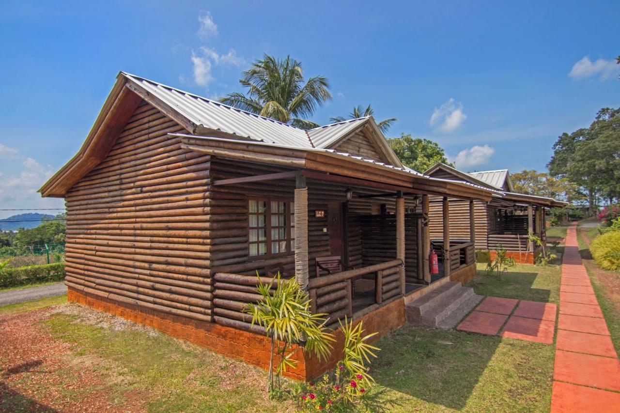 Eagle Ranch Resort Port Dickson Esterno foto