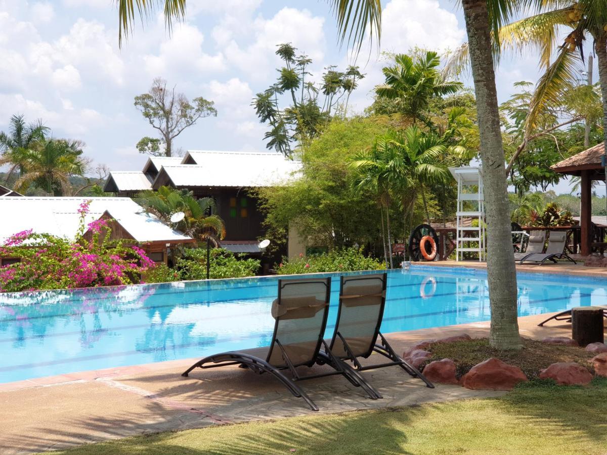 Eagle Ranch Resort Port Dickson Esterno foto