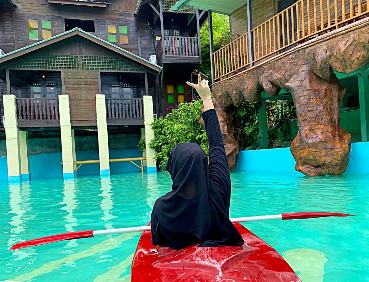 Eagle Ranch Resort Port Dickson Esterno foto